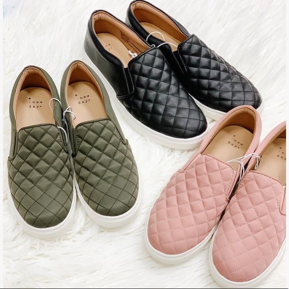 A New Day Black Reese Quilted Sneakers, NWT. - Picture 4 of 4